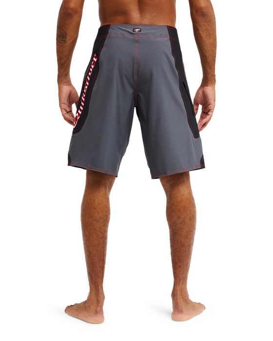 QUIKSILVER メンズ MERCURY TRIDENT 21 ボードショーツ フィットタイ 21インチ インナーショーツなしタイプ 4WAYストレッチ・撥水加工 <MERCURY COLLECTION>【2026年春夏モデル】