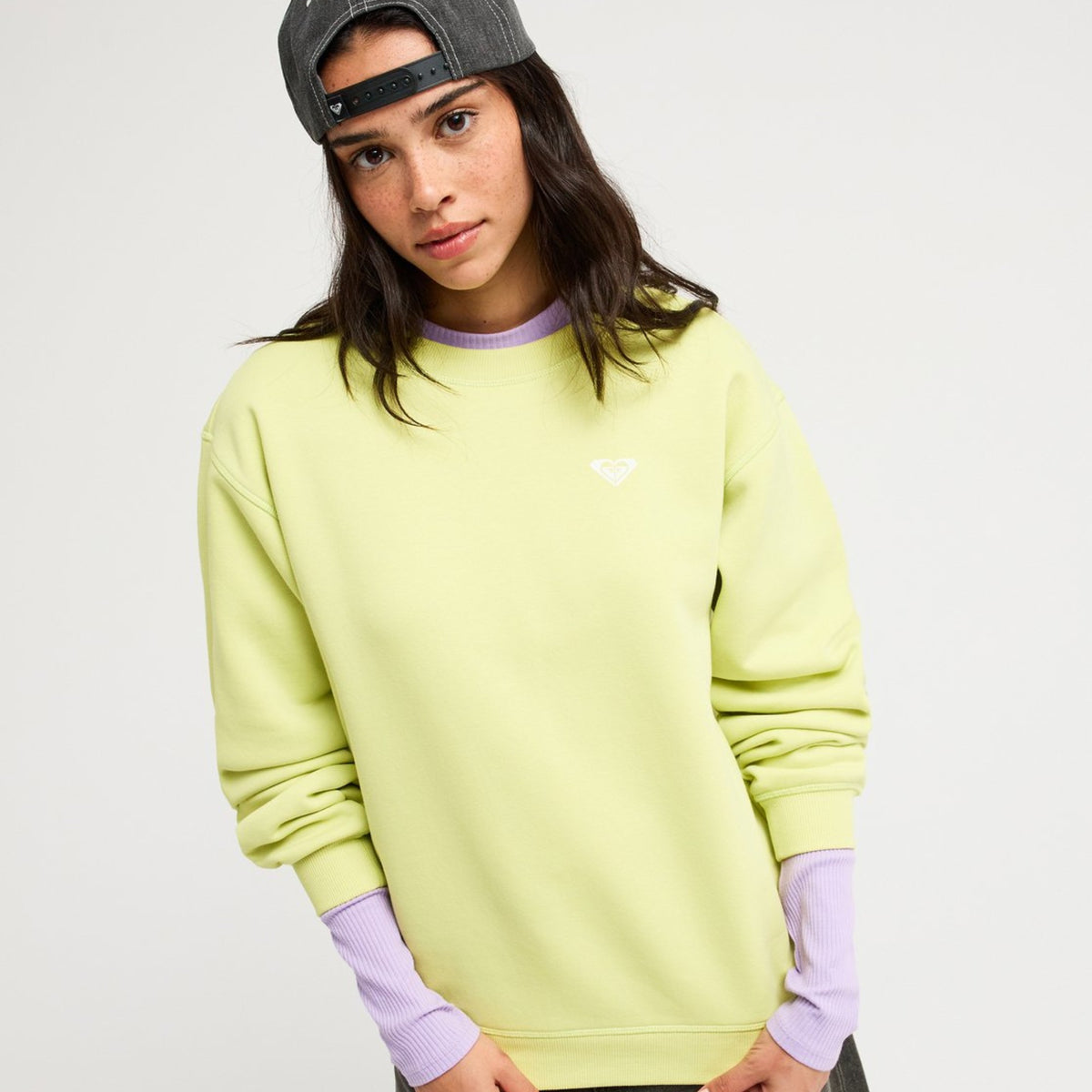 Stone  イエロー長袖トレーナー「美品」即購入OK‼️ オンラインストア・直営店限定】ROXY SURF STOKED CREW BRUSHED VINT