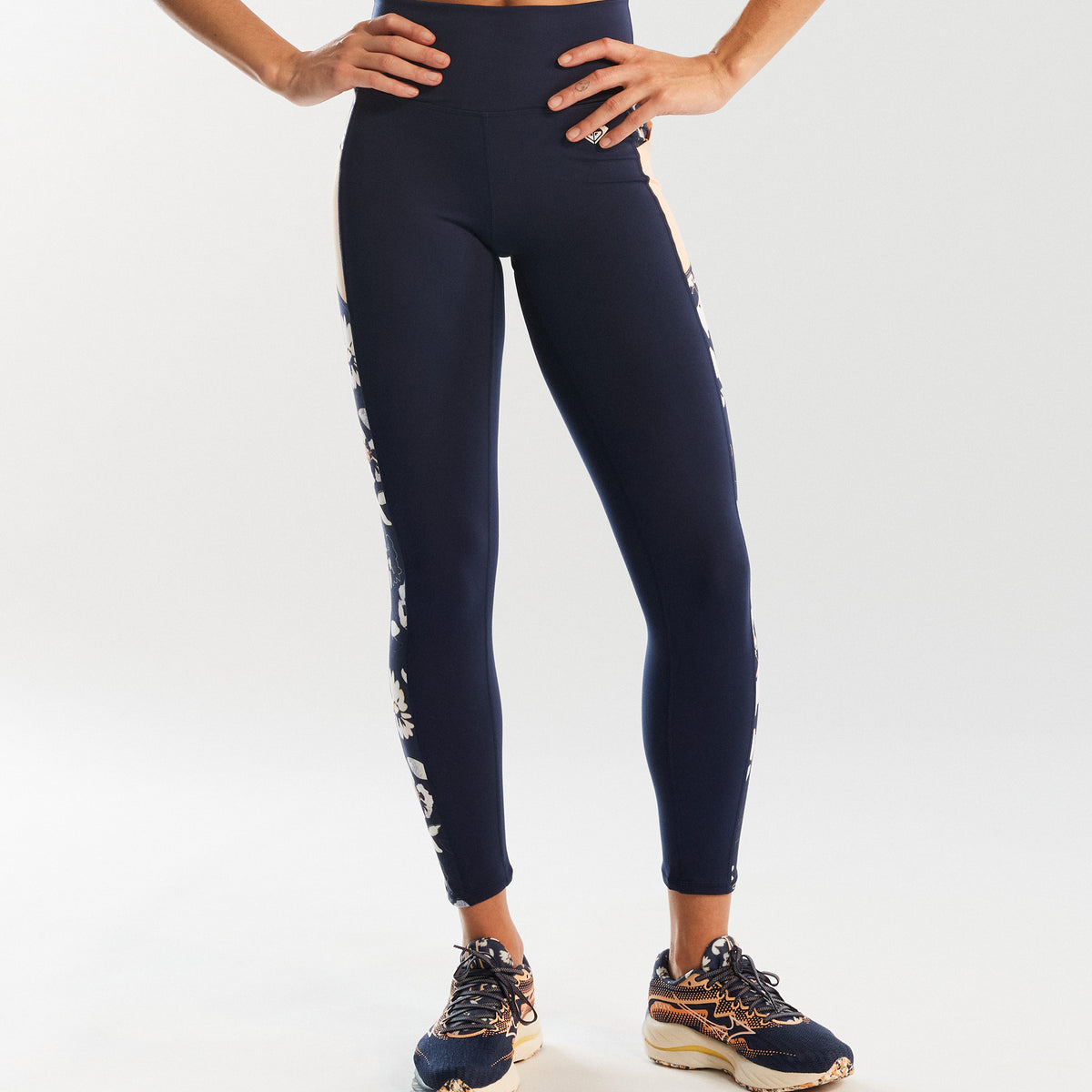 OUTLET FAMILY SALE】Roxy 速乾 レギンス HEART INTO IT CB MESH LEGGINGS