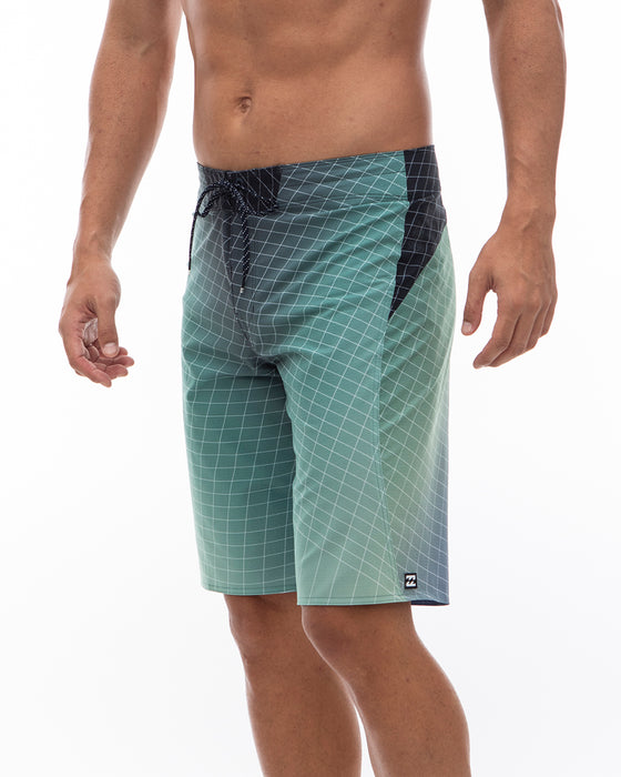 【OUTLET】BILLABONG メンズ 【PRO】 FLUID PRO ボードショーツ/サーフトランクス BLS0 【2024年夏モデル】