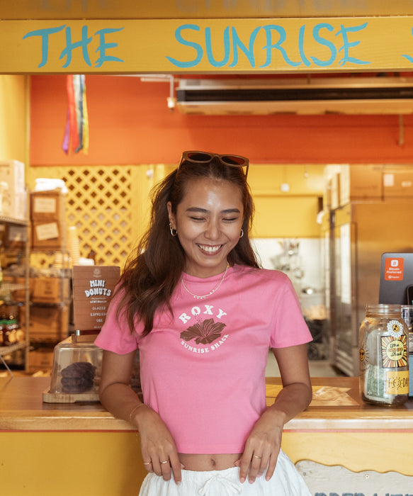 【ROXY x SUNRISE SHACK】 HIBISCUS MINI TEE Tシャツ ＜2026年夏モデル＞