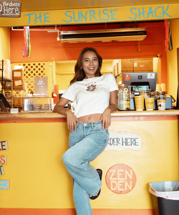 【ROXY x SUNRISE SHACK】 HIBISCUS MINI TEE Tシャツ ＜2026年夏モデル＞