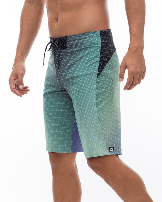 【OUTLET】BILLABONG メンズ 【PRO】 FLUID PRO ボードショーツ/サーフトランクス BLS0 【2024年夏モデル】